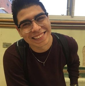 Meet your Posher, Carlos